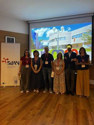 Profesor Miguel Gisbert premio a mejor póster. SBAN 2025